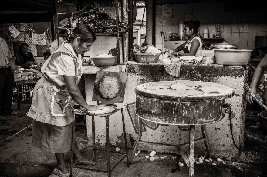 Oaxaca city market, tortilla maker, fuji x-pro2, Oaxaca Street Photography