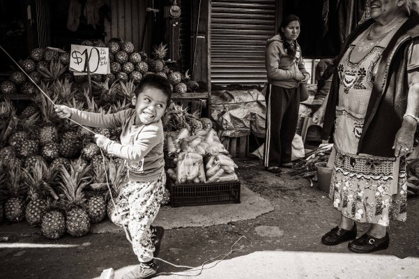 Oaxaca City Market, Fuji X-Pro2, Fuji 23mm f2 black and white